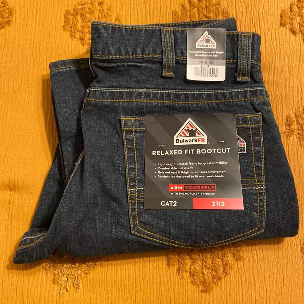 Brand New Bulwark FR Jeans 34x32 Relaxed Fit Bootcut with Stretch